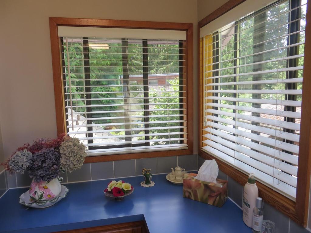 Tea Cozy Bed & Breakfast Qualicum Beach Room photo